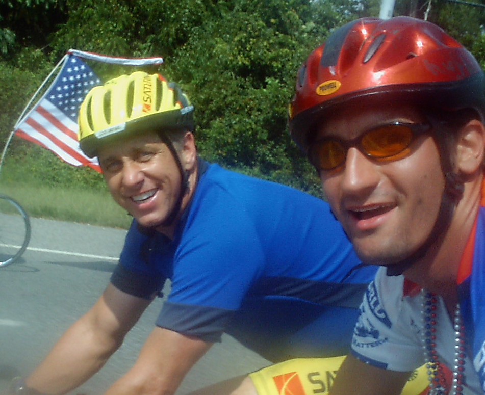 Greg Lemond and Pavel Trala></A></p>

<p><b>Na kole na vrcholky hor</b></p>

<p>Co se te jzdy v ternu, Pavel se nezalekne dnho kopce.  V Coloradu napklad vyjel a vynesl kolo a na vrchol nejvy hory Colorada Mount Elbert.  V kanadskm Whistleru pro zmnu sjel tamnj ledovec.</p>

<p><A href=